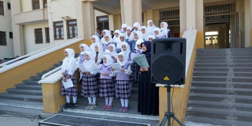 Çınar İmam Hatip Ortaokulu öğrencilerinden Mevlid-i Nebi etkinliği