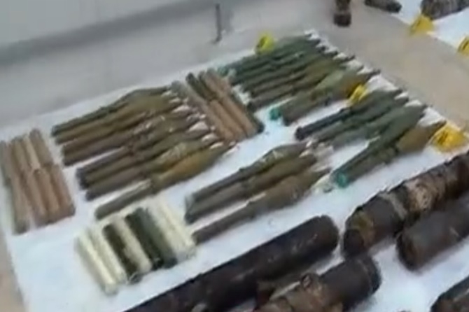 Çınar'da PKK'ye ait cephanelik ele geçirildi 14