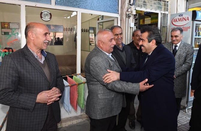 Diyarbakır Valisi Çınar’da 13