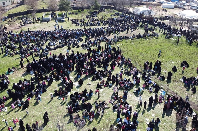 PKK'nin katlettiği "Karacadağ Şehidleri" kabirleri başında anıldı 7