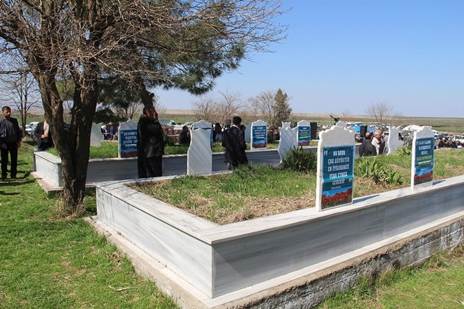 PKK'nin katlettiği "Karacadağ Şehidleri" kabirleri başında anıldı 9