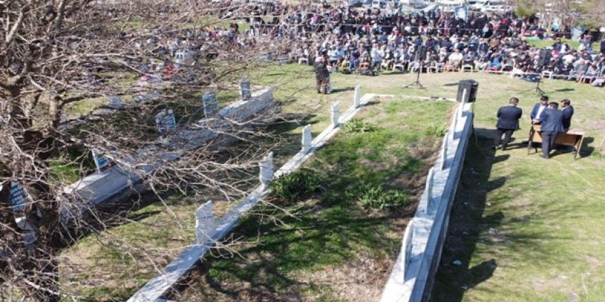 PKK'nin katlettiği "Karacadağ Şehidleri" kabirleri başında anıldı