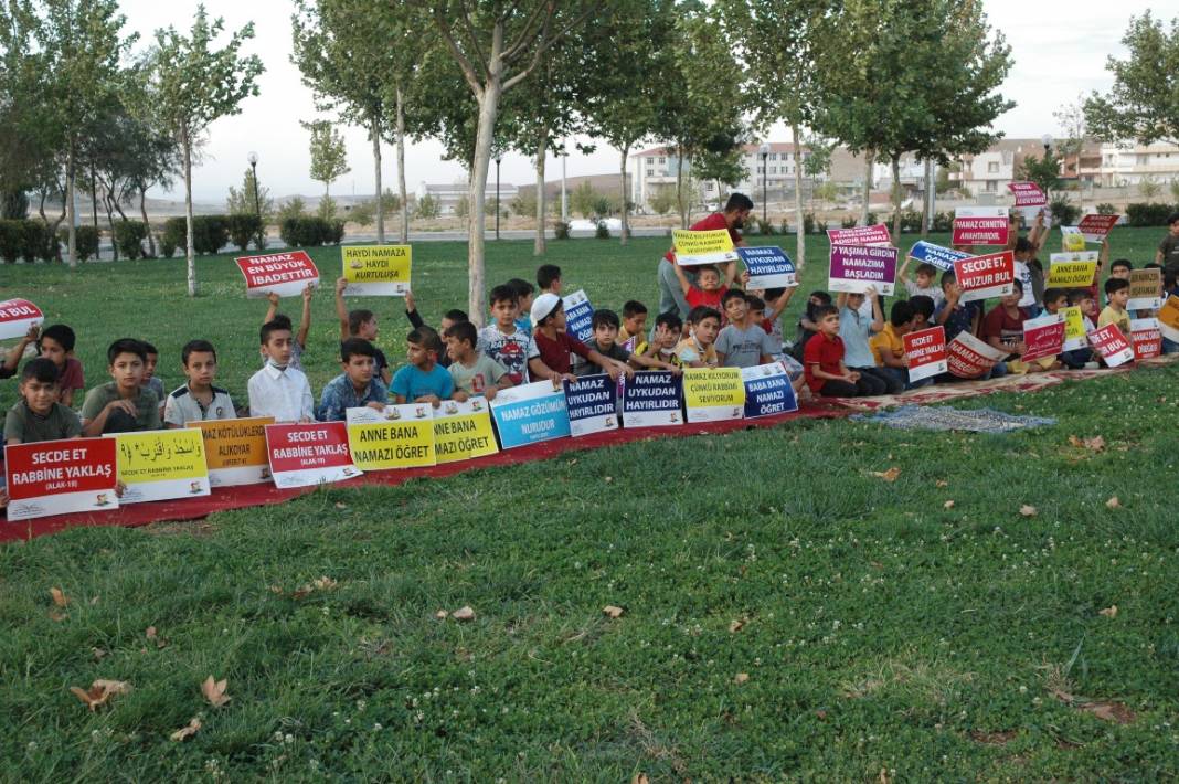 "Hayat Namazla Güzeldir" etkinliği Çınar’da gerçekleşti 10