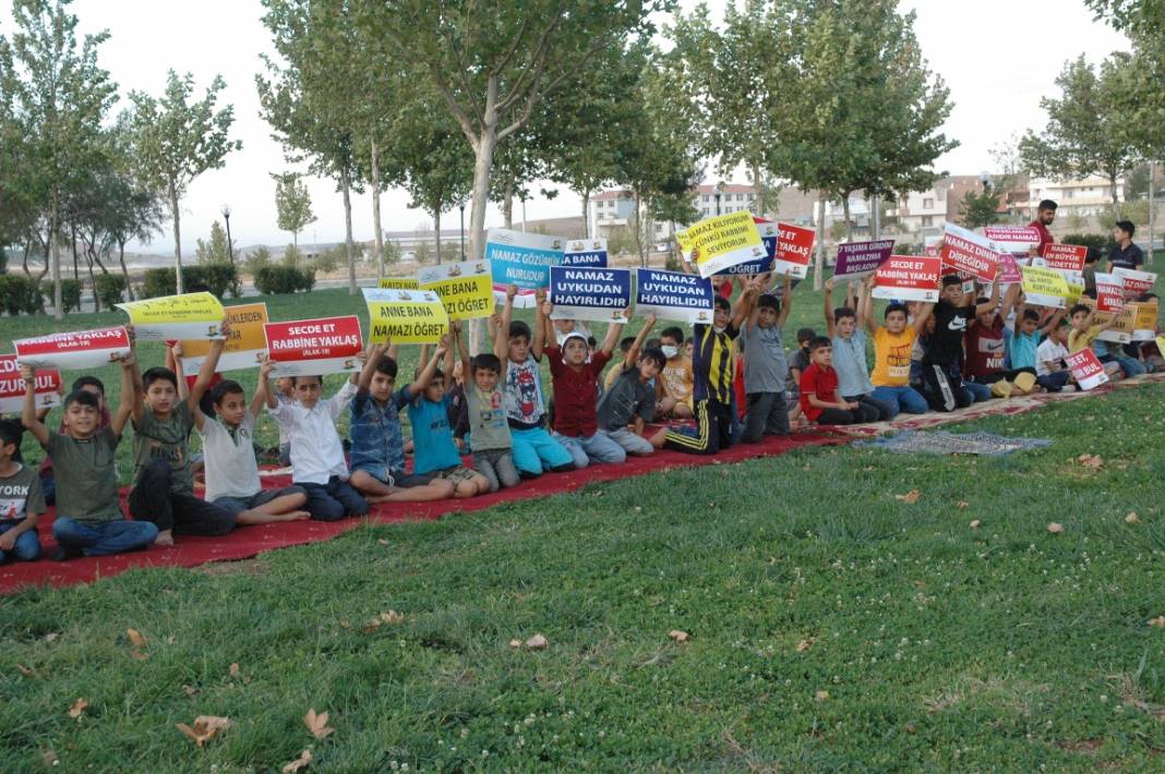 "Hayat Namazla Güzeldir" etkinliği Çınar’da gerçekleşti 11