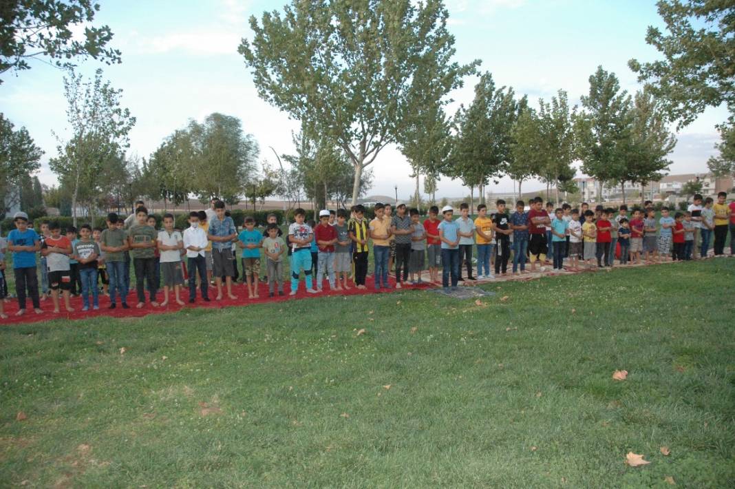 "Hayat Namazla Güzeldir" etkinliği Çınar’da gerçekleşti 17