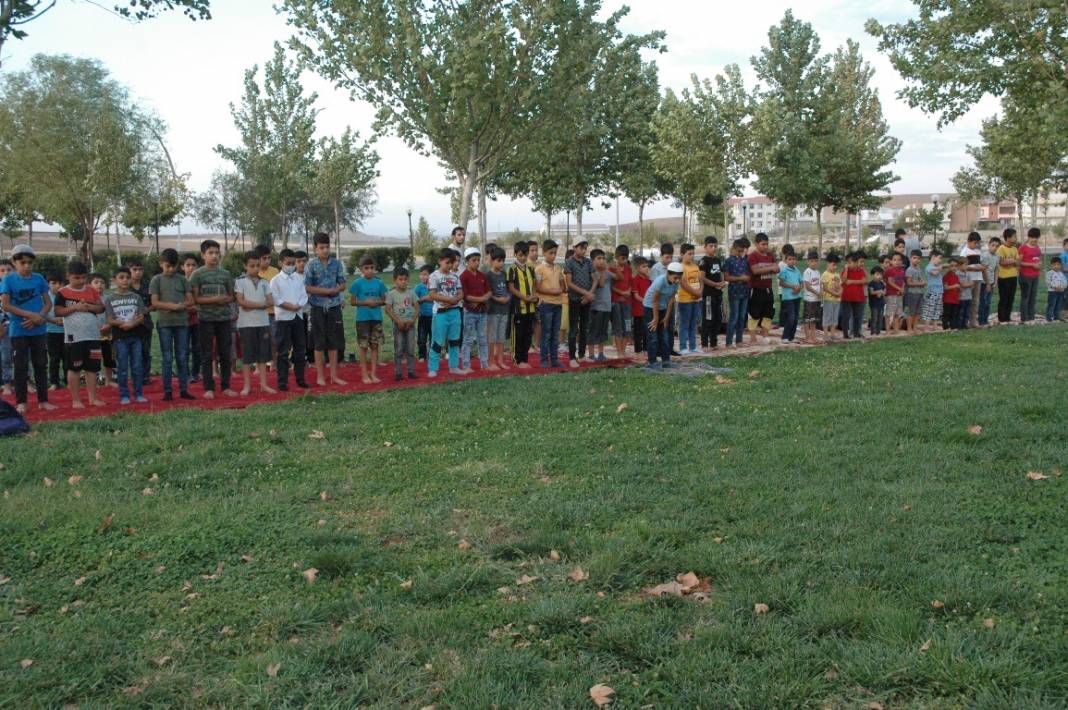 "Hayat Namazla Güzeldir" etkinliği Çınar’da gerçekleşti 18