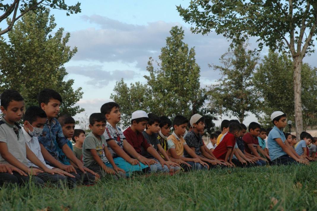 "Hayat Namazla Güzeldir" etkinliği Çınar’da gerçekleşti 23