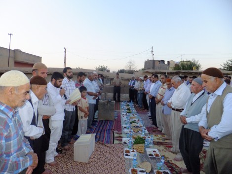 Çınar Şefkat Der İftar Yemeği Verdi 3