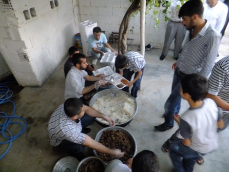Çınar Şefkat Der İftar Yemeği Verdi 7
