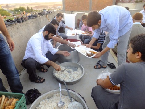Çınar Şefkat Der İftar Yemeği Verdi 8