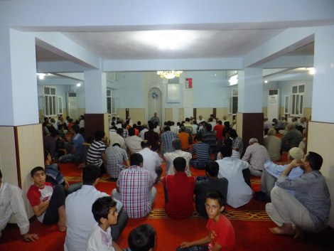 Kadir Gecesi Çınar’daki Camilerde  İhya Edildi 1