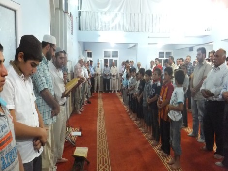 Kadir Gecesi Çınar’daki Camilerde  İhya Edildi 4