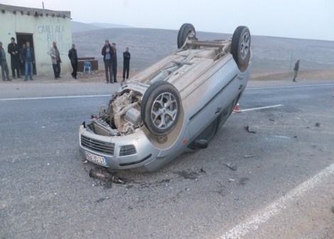 Çınar'da trafik kazası: 2 yaralı 3