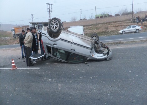 Çınar'da trafik kazası: 2 yaralı 7
