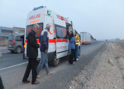 Çınar'da trafik kazası: 2 yaralı 8