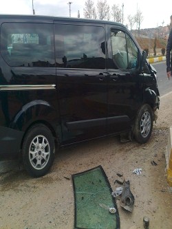 Çınar'da trafik kazası: 2 yaralı 4