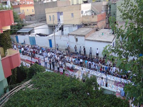 Çınar Şefkat Der İftar Yemeği 2013 12