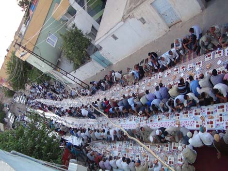 Çınar Şefkat Der İftar Yemeği 2013 14