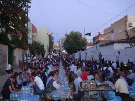 Çınar Şefkat Der İftar Yemeği 2013 23