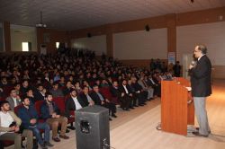 Dicle Üniversitesi'nde Bediüzzaman'ın hayatı ve mücadelesi anlatıldı video