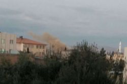 Polise bombalı saldırı 3 yaralı