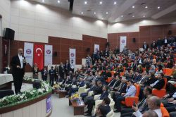 "Müslümanlar dünyanın gidişatına yön vermeli"