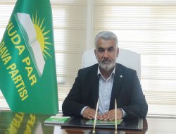 Yapicioglu êrîşa bombeyî ya li Enqerê tel’în kir