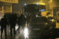 Ağrı'da çok sayıda kişi gözaltına alındı