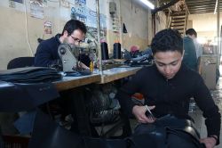 Suriyeli çocuklar çalışarak ailelerine katkı sağlıyorlar