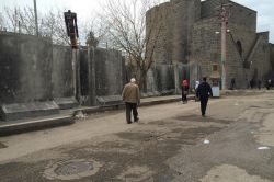 Diyarbakır Valiliğinden beton blok açıklaması