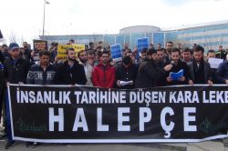 Bingöl üniversite öğrencileri Halepçe katliamını kınadı foto