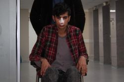 Polis beni darp etti foto