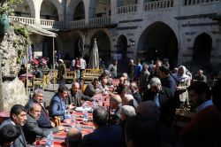 Esnafın tepkisinden sonra belediyeden ziyaret