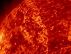 Güneş patlamaları iletişimi kesebilir