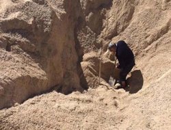 Pîreka ku di bin qûmê de ma jiyana xwe ji dest da