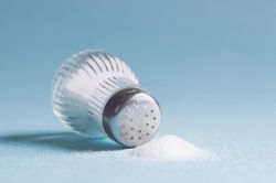 Günlük tuz tüketimi 5 gramdan az olmalıdır