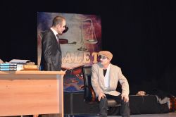 Bitlis'te 'Adalet' adlı tiyatro sahnelendi video foto