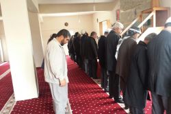 Şırnak’ta Cuma namazı sadece bir camide kılınıyor foto