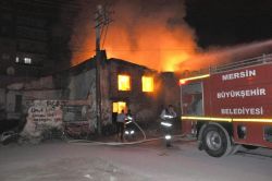 Tarsus’ta korkutan yangın