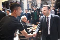 Diyarbakır Valisi Hüseyin Aksoy, Sur esnafını ziyaret etti video foto