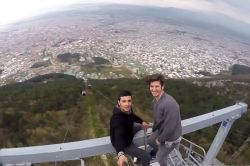 Dünyanın en uzun direği üzerinde selfie