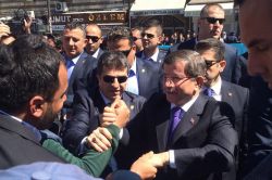 Başbakan Davutoğlu Diyarbakır'da