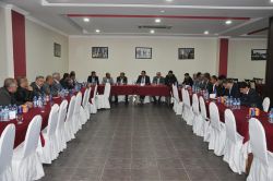 Çiftçiler tarımsal sulama hakkında bilgilendirildi