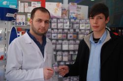 Üniversite öğrencilerinden örnek davranış foto