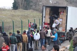 Avrupa Yetim-Der ve İHO-Ebrar’dan mültecilere yardım video foto