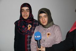 Van'daki arapça yarışmasını kazanan öğrenciler duyguları paylaştı video foto