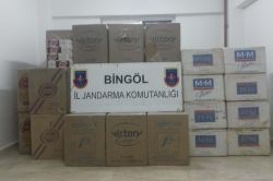 Bingöl'ün Kültür Mahallesi'nde 160 bin TL değerinde kaçak sigara ele geçirildi foto