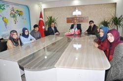 Milli Eğitim Müdürü başarılı öğrencileri konuk etti