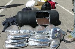 Diyarbakır'da 350 kilogram esrar ele geçirildi foto