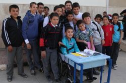 Kas erimesi hastası Enes’e tekerlekli sandalye yardımı foto